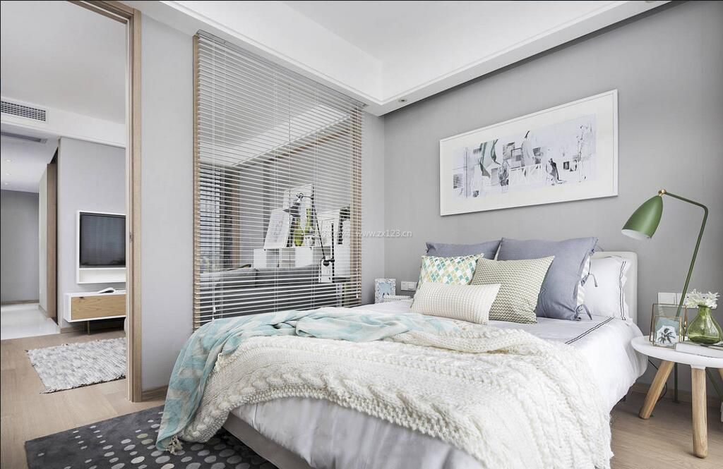 现代温馨卧室 2020床头柜台灯图片