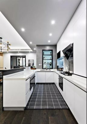 现代简约风格房屋厨房防滑地垫装修设计图片