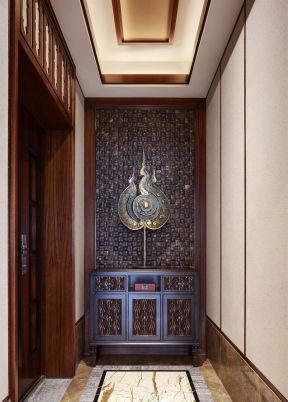 东南亚风格进门玄关柜装饰案例