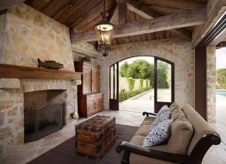 地中海风格别墅客厅壁炉装修效果图片案例