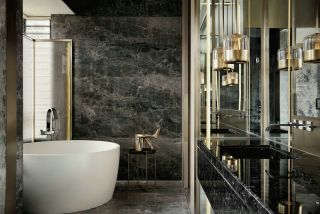 2023现代别墅浴室白色浴缸装修效果图片