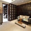 新中式风格室内休闲区背景墙镂空设计装修图