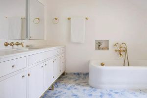 卫生间瓷砖如何选择 卫生间瓷砖铺贴注意事项