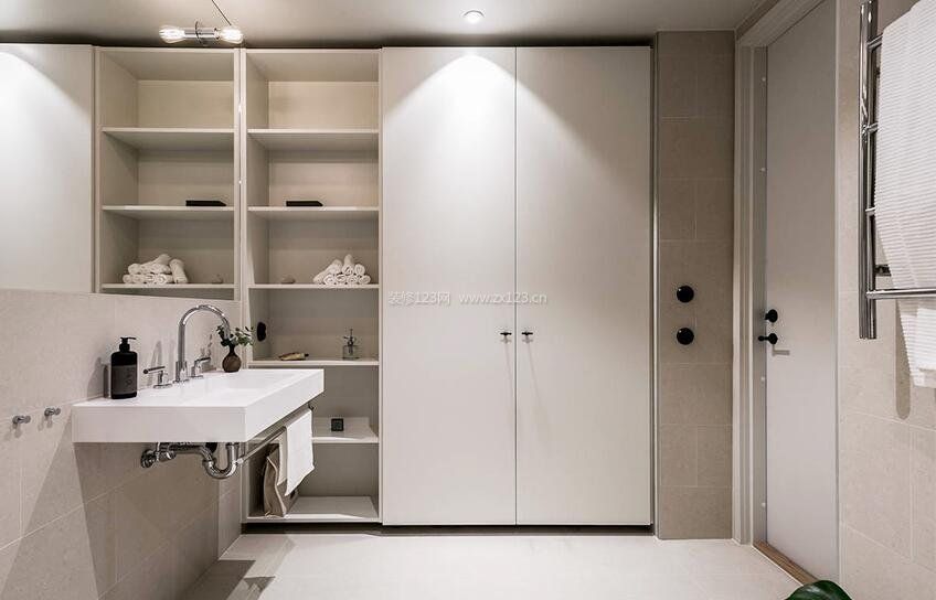现代简约中小户型洗手间家装设计效果图