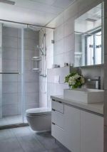 2023现代简洁卫生间淋浴房玻璃移门设计图片