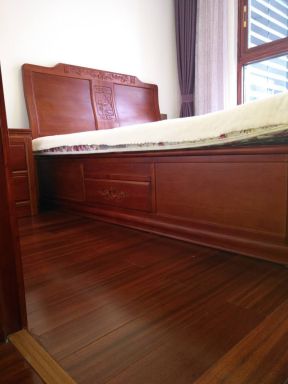  2023中式卧室实木床图片