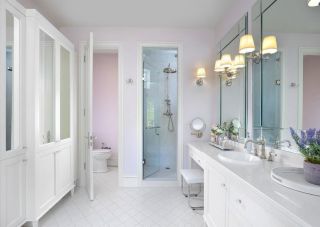 极简欧式白色卫生间镜前灯图片