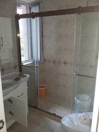 2023现代卫生间淋浴房玻璃移门装修图片大全