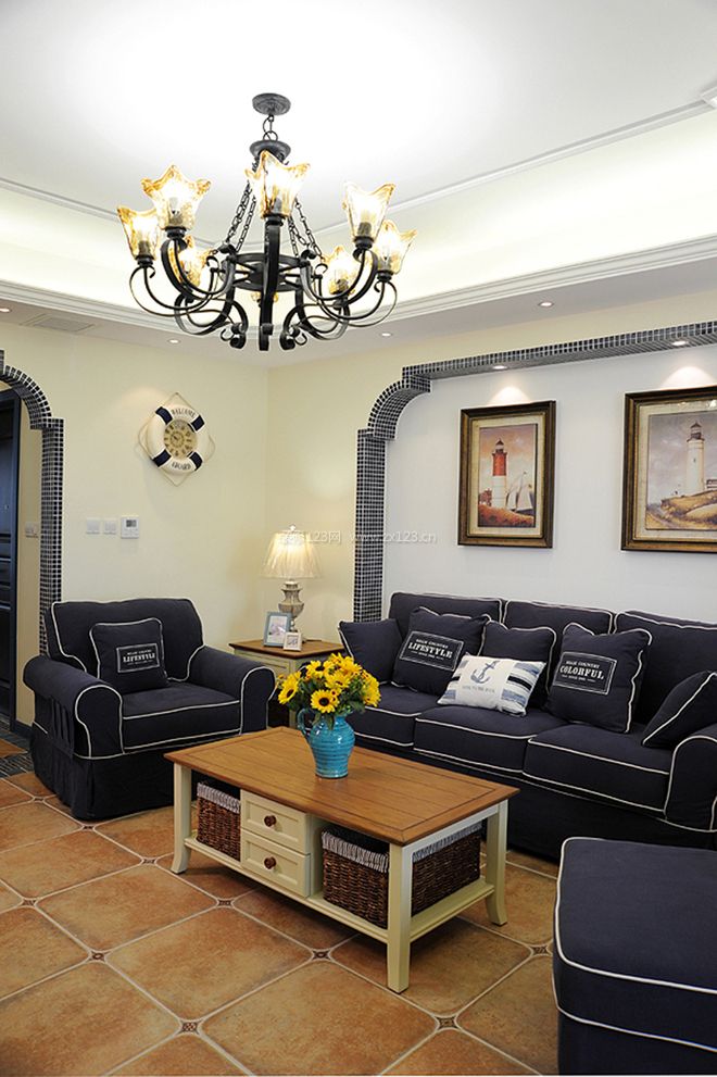 地中海风格别墅客厅沙发背景墙装修图片
