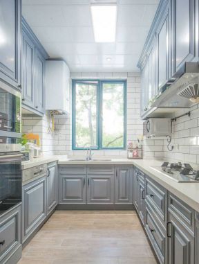 2020美式厨房装潢设计 厨房吊顶灯效果图