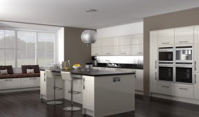 现代风格家庭厨房白色板式橱柜装修设计图片