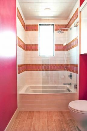 超小浴室卫生间背景墙砖装修效果图