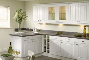 白色厨房装修效果图 2020白色厨房橱柜图 