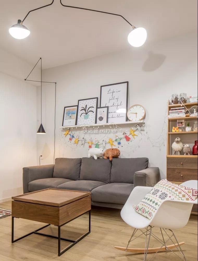 2023现代北欧日式风格客厅茶几沙发搭配图片