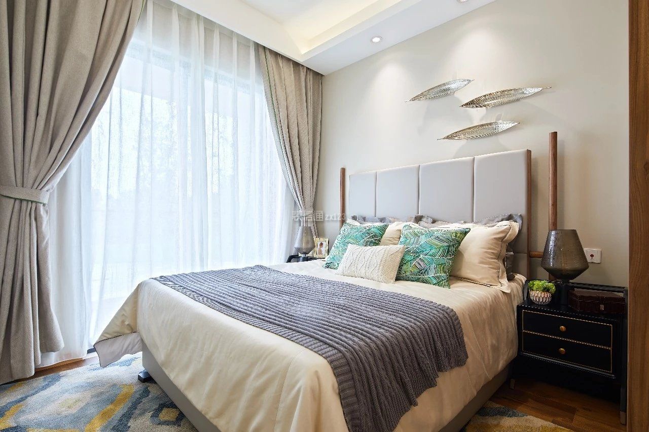东南亚风格样板房卧室布艺窗帘效果图
