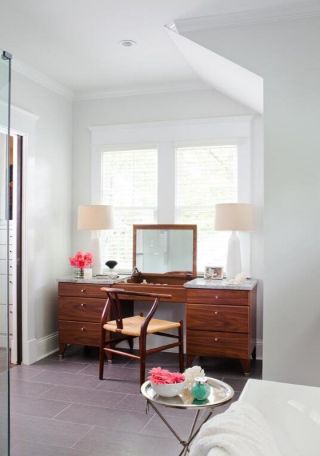 欧式卧室梳妆台实木装修设计效果图片