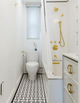 小户型白色卫生间欧式家装图片