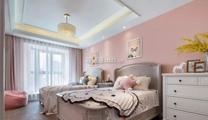 2023新美式卧室粉色背景墙装修图片