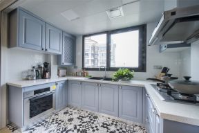 混搭123平米三居室厨房U型橱柜搭配设计图片