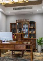 新中式风格149平米书房实木书桌摆设图片