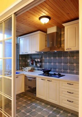2023地中海风格135平米三居厨房橱柜设计图片