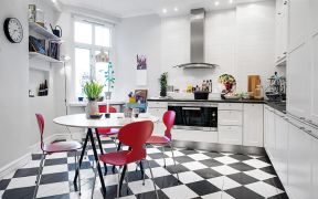  2020厨房餐厅一体设计 黑白地砖装修效果图片  2020简约餐厅厨房整体效果