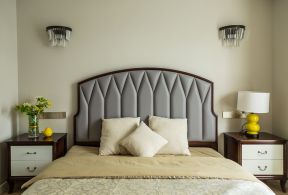 现代简约风格96平米三居卧室床头背景墙设计图片