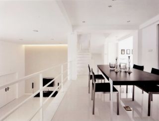 现代风格100平米三居室餐厅装修设计效果图