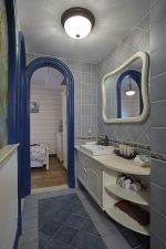 地中海风格110平米三居室卫生间装修实景图