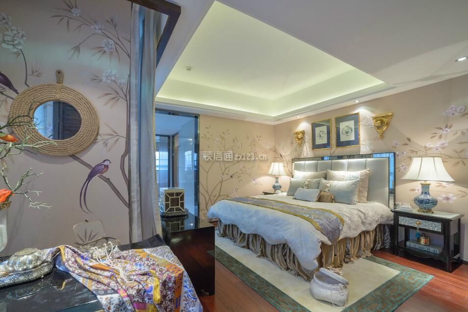东南亚风格主卧家具床的装饰设计图