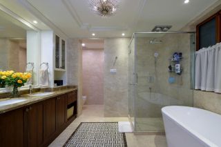 大户型房子浴室装修设计图片