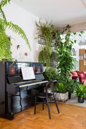 120平米北欧二居客厅钢琴区设计图片