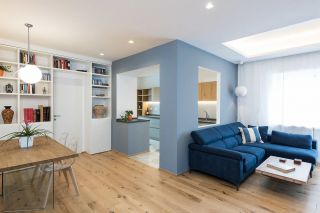 二室一厅小户型客厅蓝色沙发装修设计图片 