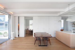 135平米房子餐厅木地板装修设计图一览