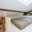 北欧风格不规则阁楼卧室装修设计效果图片
