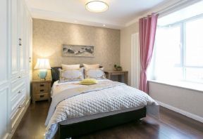  2020家庭卧室装修设计图 2020小卧室纯色窗帘设计 