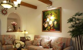 地中海风格116平三居客厅沙发墙装修实景图