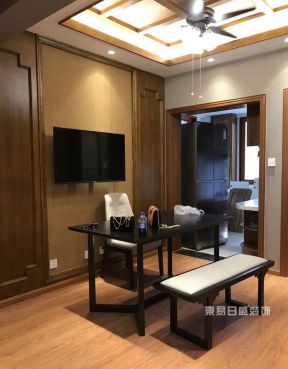 龙湖九里晴川125㎡新中式三居室餐厅装修效果图