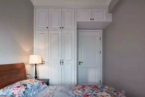 现代美式风格131平米四居卧室衣柜装修图片