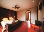 东南亚风格主卧室红木地板家装图片
