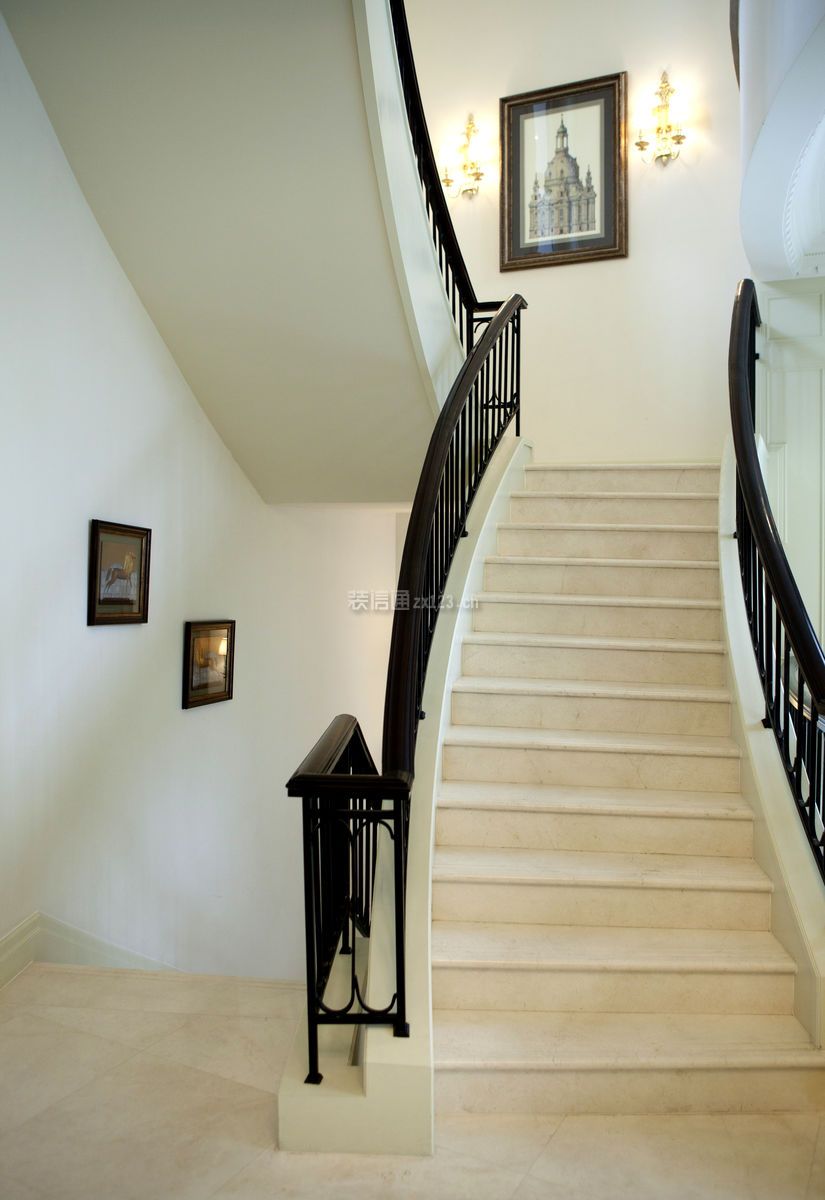2023欧式风格别墅楼梯扶手设计图片