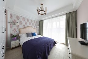 跃层房屋卧室纯色窗帘装修效果图