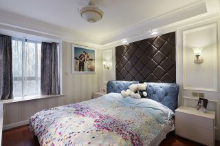 现代简约风格87平米三居卧室软包墙设计图片