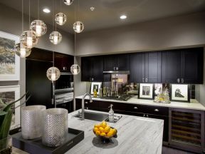 2020厨房黑色橱柜设计效果图 白色台面橱柜 