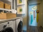 2023现代风格公寓洗衣房设计图片