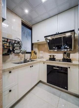 美式风格家装厨房转角橱柜设计图片