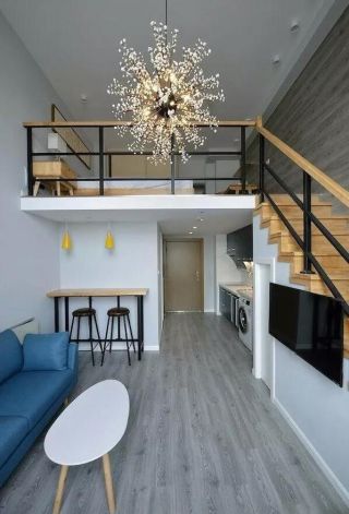 loft公寓客厅创意灯具设计实景效果图片