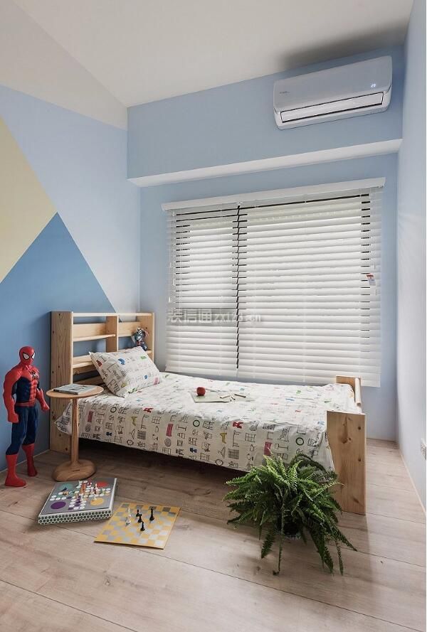 70平米小户型儿童卧室百叶帘装潢效果图