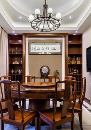 杭州别墅大宅家用实木餐桌设计图片
