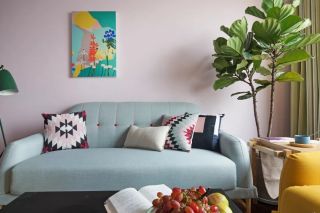 70平米小户型客厅沙发背景墙装潢设计效果图
